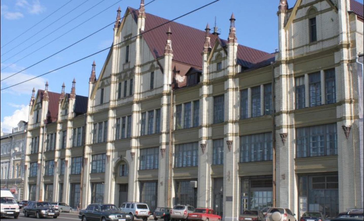 Фасад фабрики «Маяк» отреставрируют за 50 млн рублей